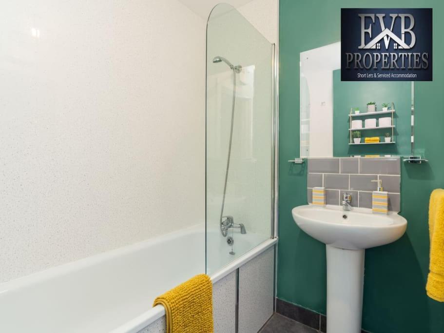 Charming Cosy Getaway Ideal For Leisure & Business Southampton Eksteriør billede