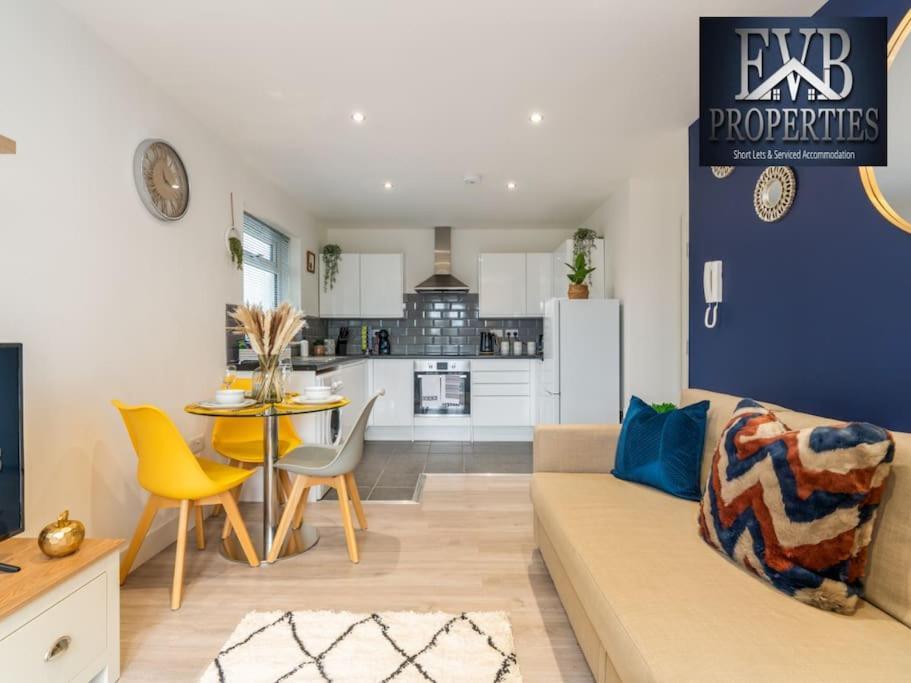 Charming Cosy Getaway Ideal For Leisure & Business Southampton Eksteriør billede