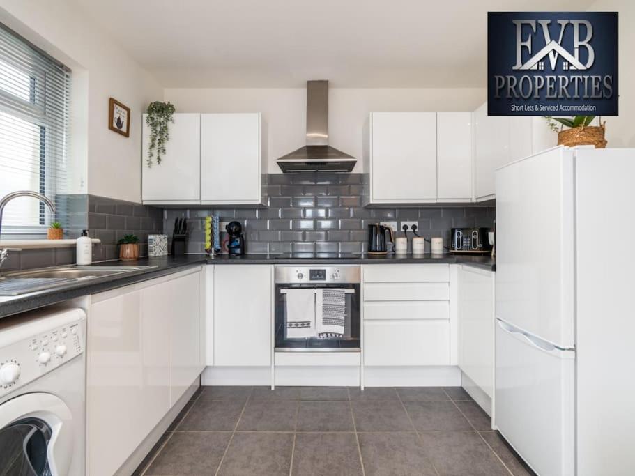 Charming Cosy Getaway Ideal For Leisure & Business Southampton Eksteriør billede