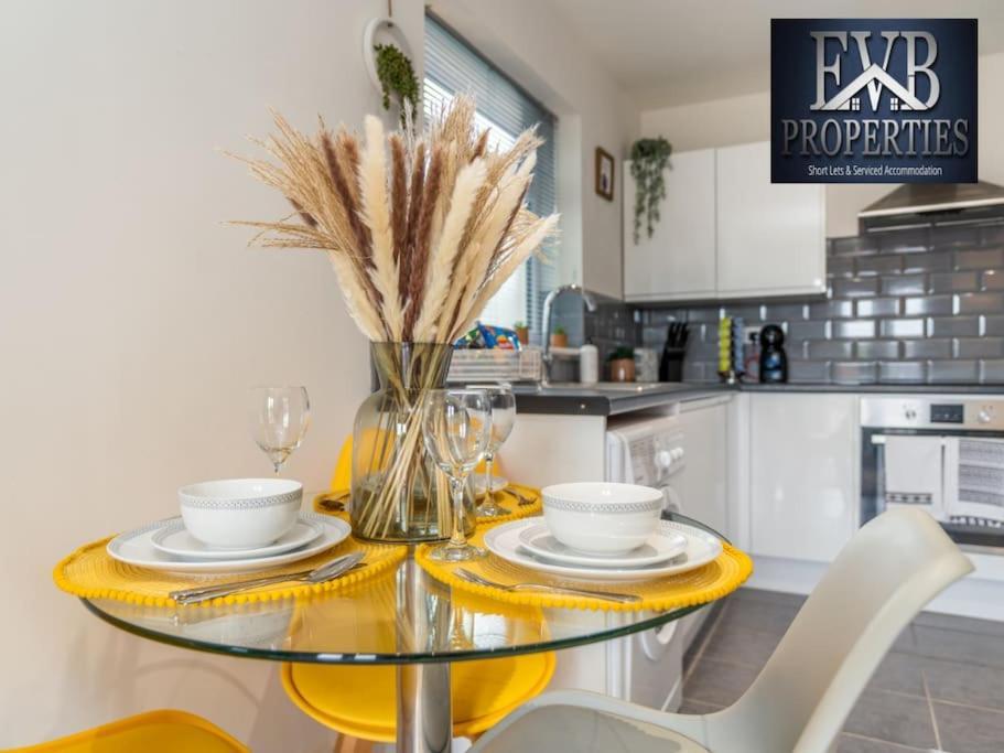 Charming Cosy Getaway Ideal For Leisure & Business Southampton Eksteriør billede